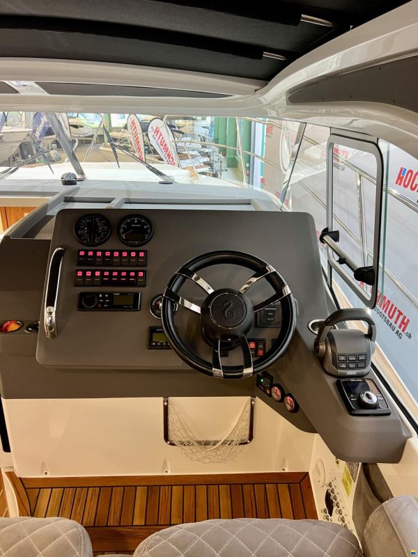 Marex 310 Sun Cruiser