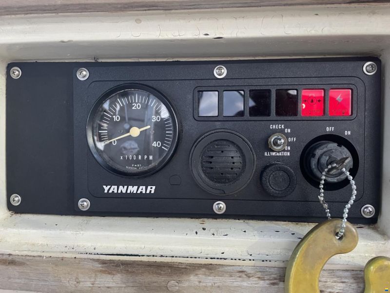 Islander 36 Tall rig