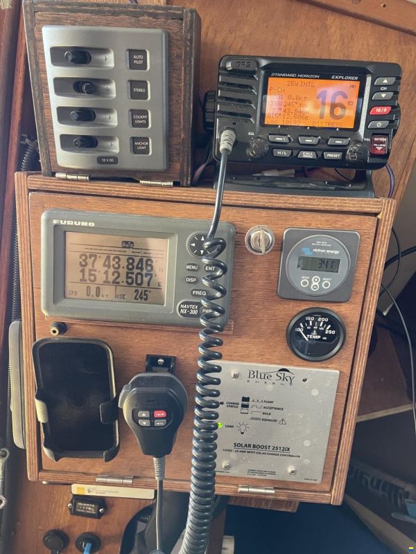 Islander 36 Tall rig
