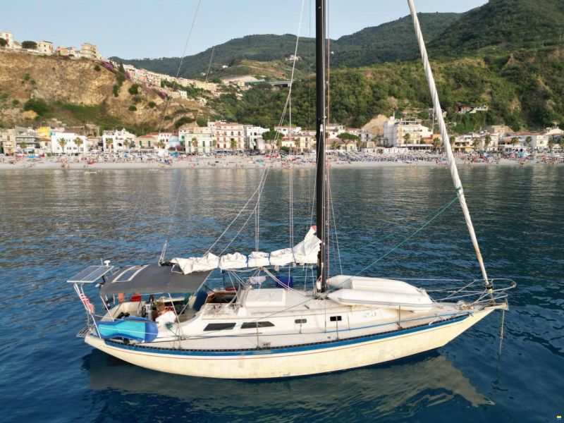 Islander 36 Tall rig