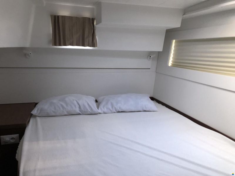 Lagoon 40