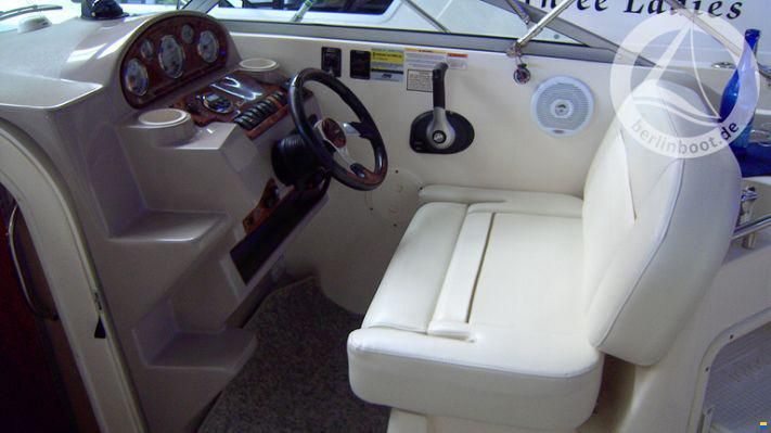 Rinker 250 Express