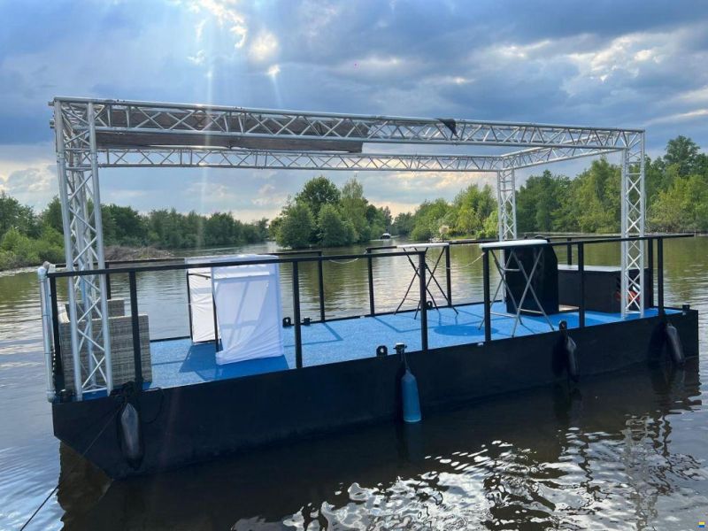 Staal Pontoon