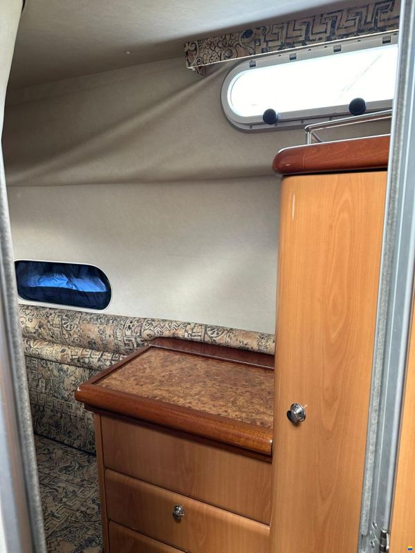 Sealine S37