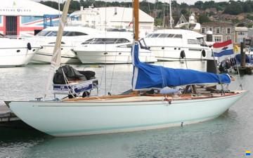 Anker & Jensen 6mR yacht Noreg IV
