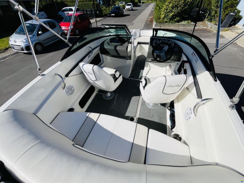 Sea Ray 190 Sunsport