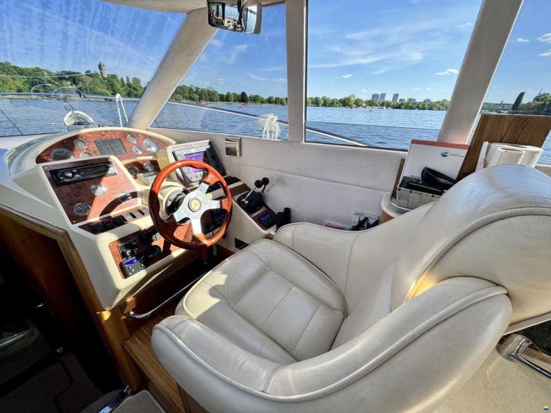Galeon 330 HT