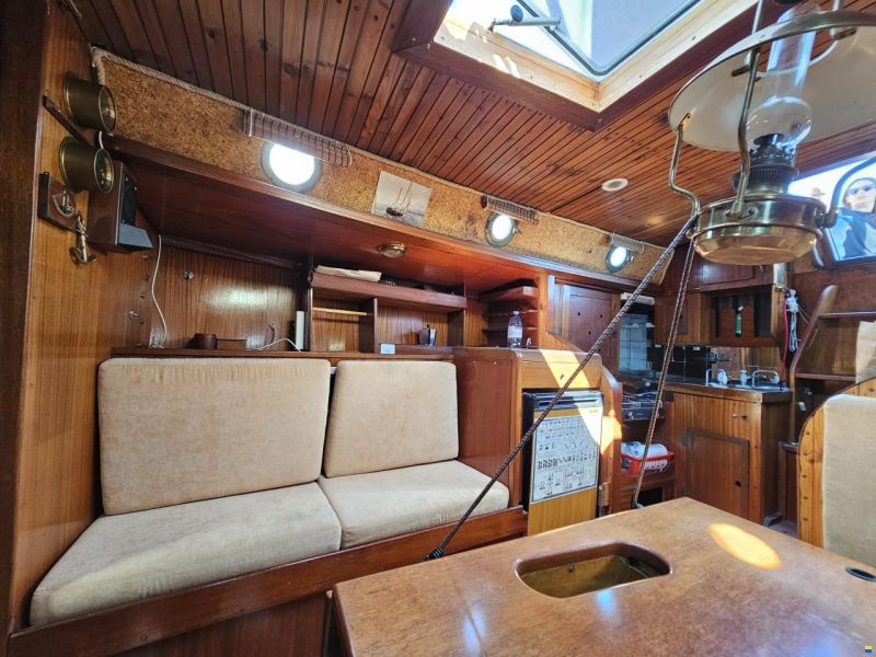 Ketch en bois 11m à restaurer