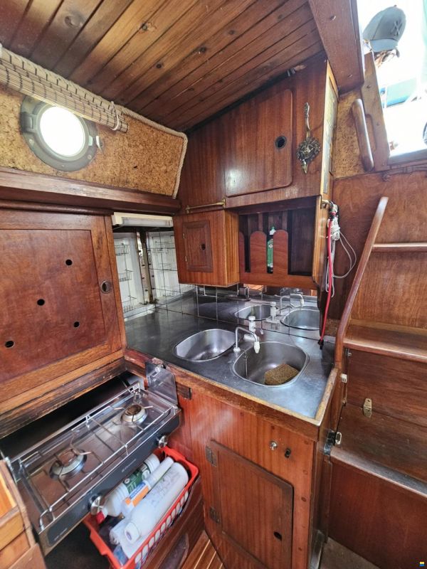 Ketch en bois 11m à restaurer