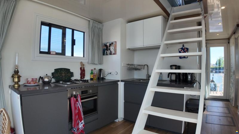 DL-Boats Houseboat