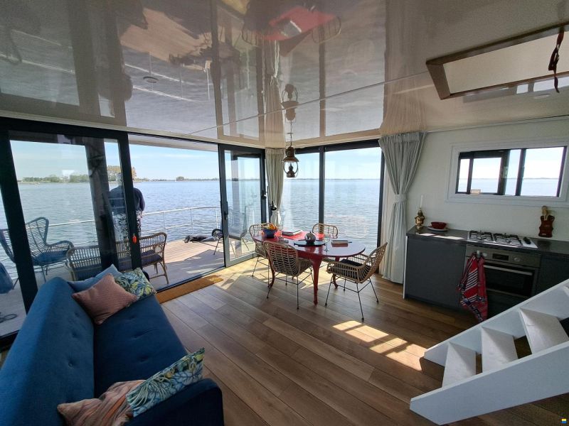 DL-Boats Houseboat