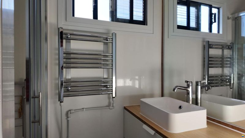 DL-Boats Houseboat