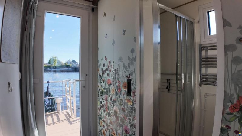 DL-Boats Houseboat