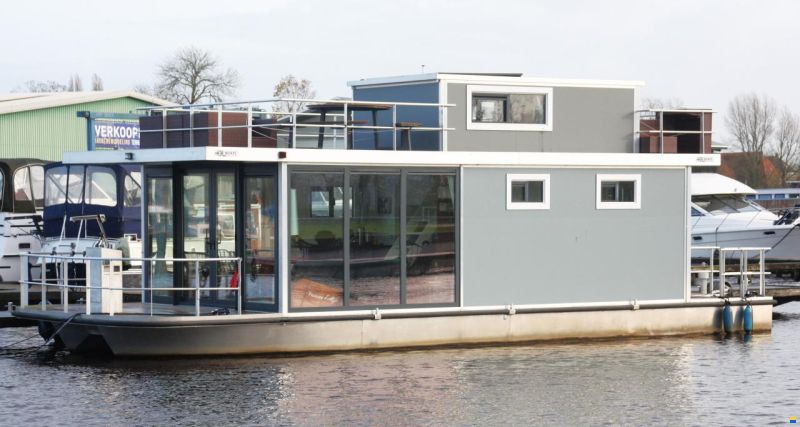 DL-Boats Houseboat