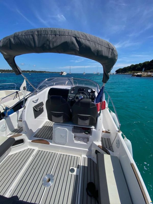 B2 Marine cap ferret 752