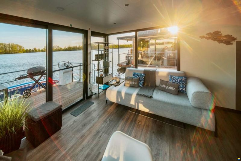 Exklusive Ferienwohnung auf dem Wasser