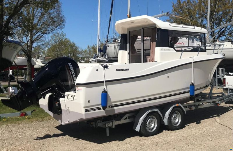 Quicksilver 675 Pilothouse
