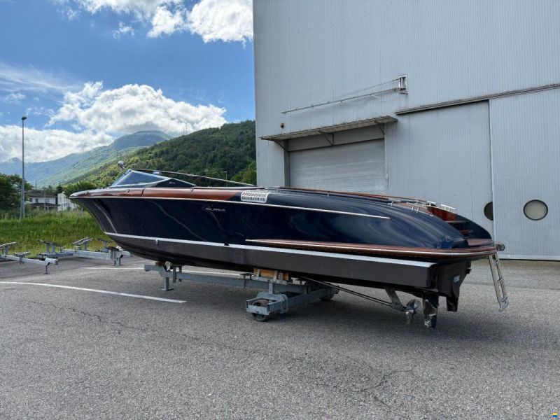 Riva AQUA 33