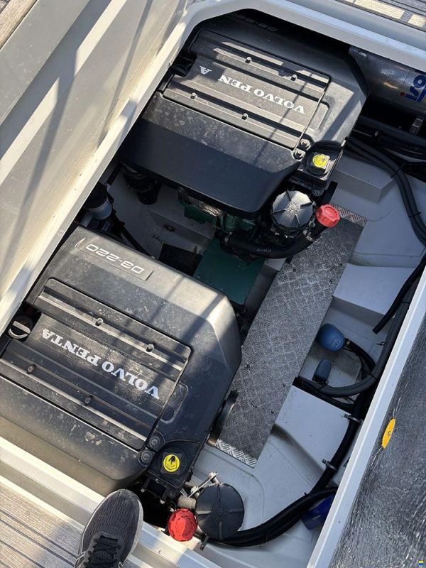 Paragon Yachts 31 Flybridge