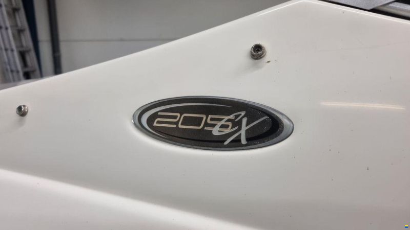 Stingray 205 CX 5.0 MPI met trailer en slechts 14