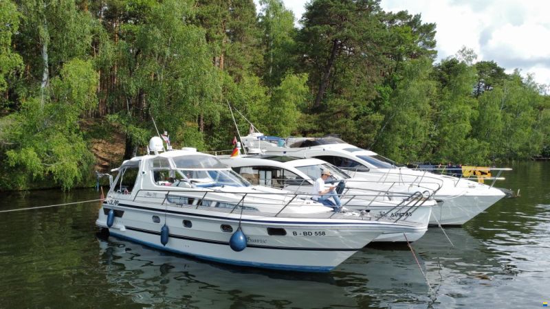 Polar Ibiza 390