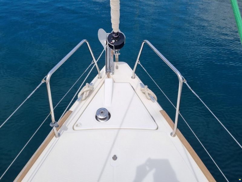 Beneteau Oceanis 38.1