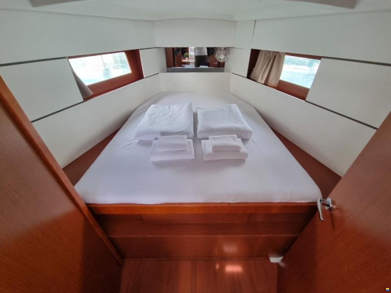 Beneteau Oceanis 38.1