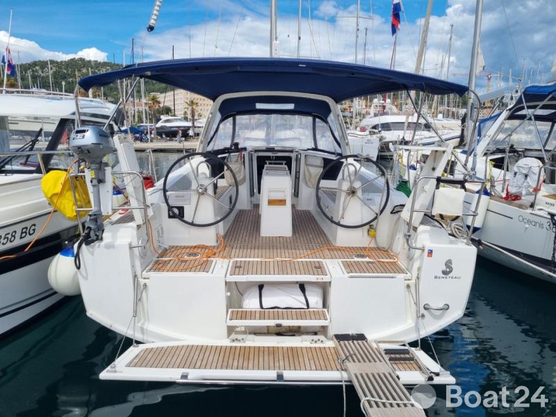 Beneteau Oceanis 38.1