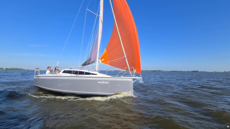 Maxus 26: different keel possibilities