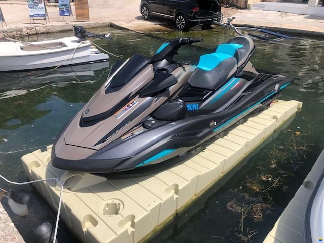 Yamaha WaveRunner FX Cruiser HO