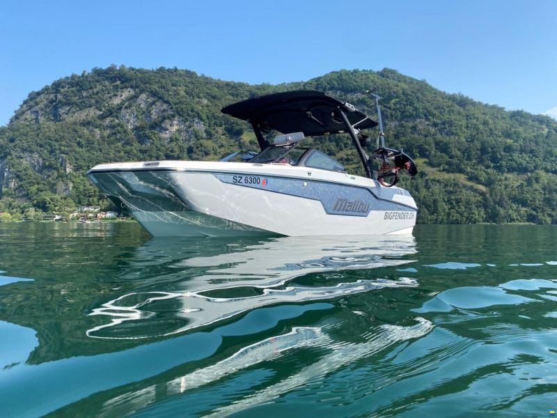 Malibu M220