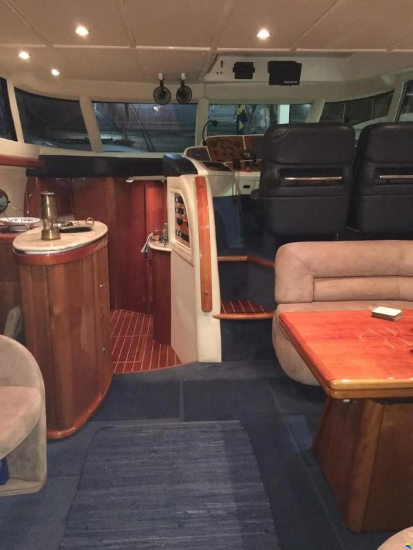 Sealine T47
