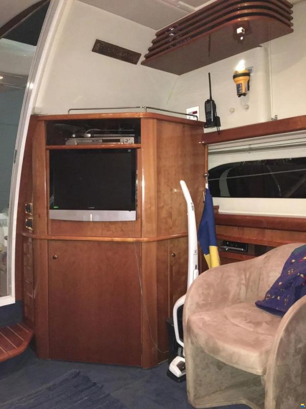 Sealine T47