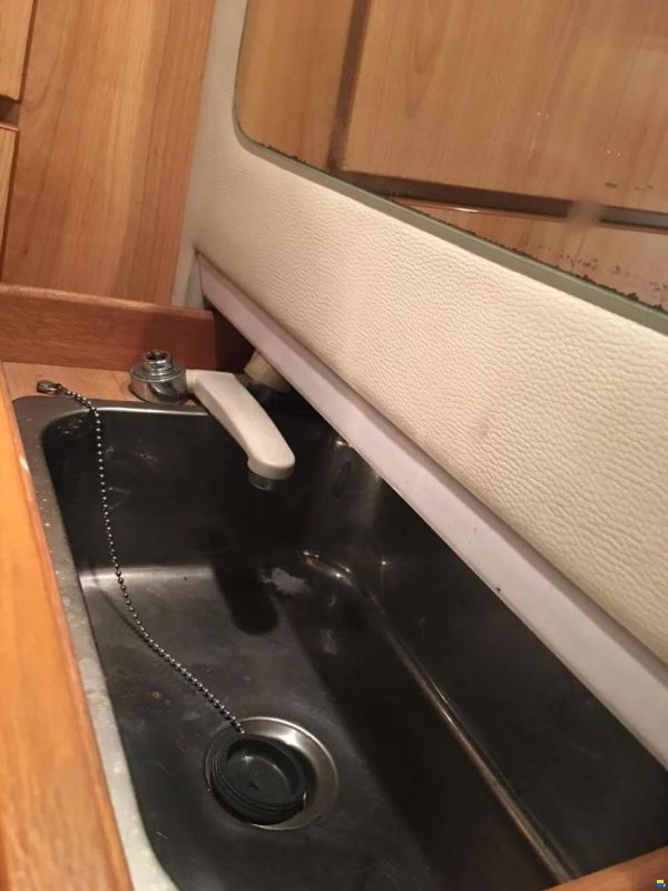 Sealine T47