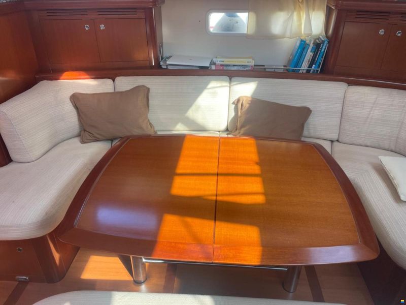 Beneteau Oceanis Clipper 523