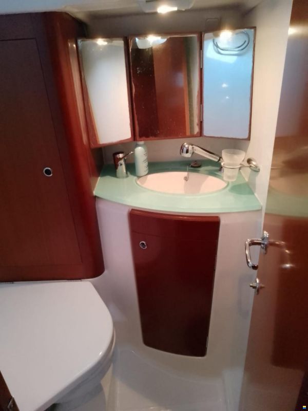 Beneteau Oceanis Clipper 523