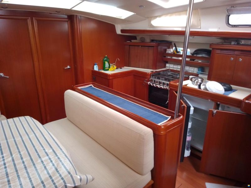 Beneteau Oceanis Clipper 523