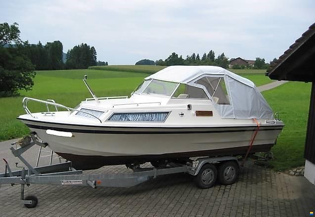Motorboot