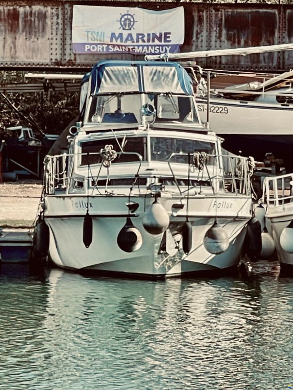 Broom Ocean 37