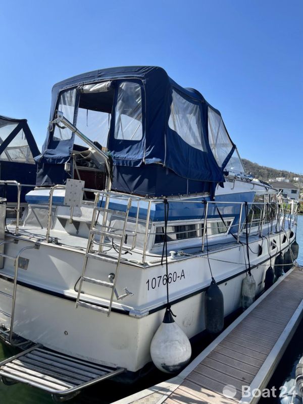 Broom Ocean 37