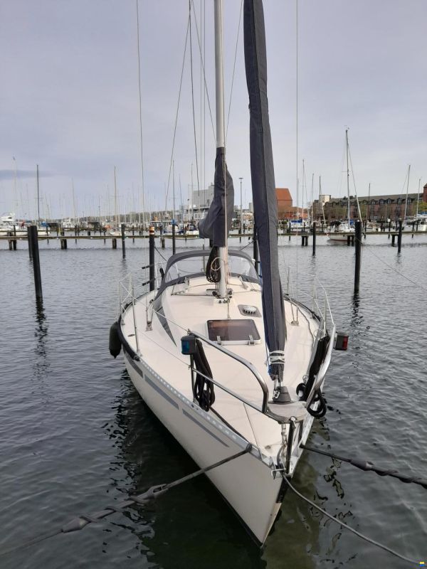Beneteau First 28