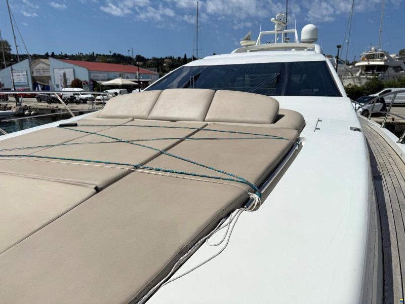 Azimut 86s