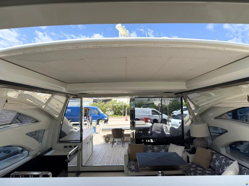 Azimut 86s
