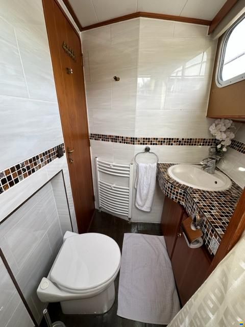 Wohnschiff 18 m