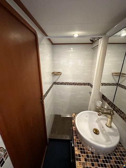 Wohnschiff 18 m