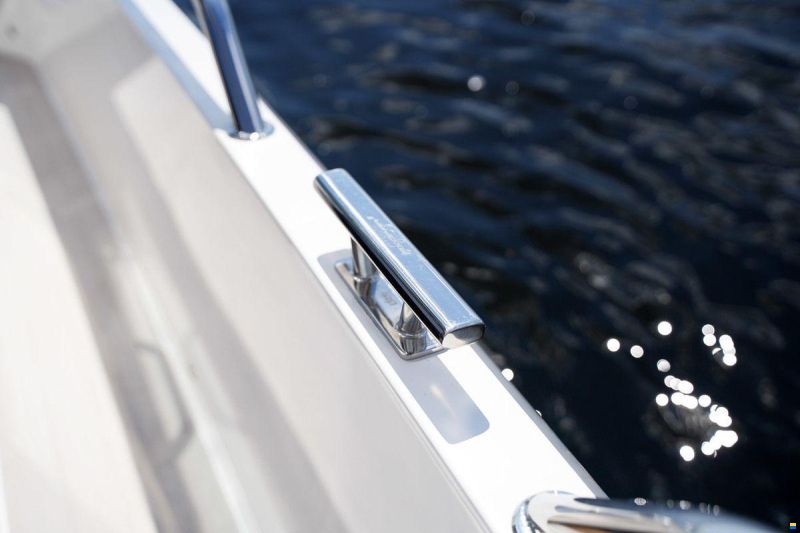 Axopar 28 Cabin