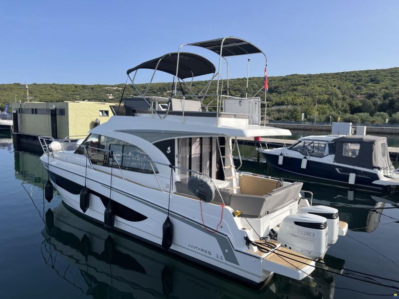 Beneteau Antares 11 Fly