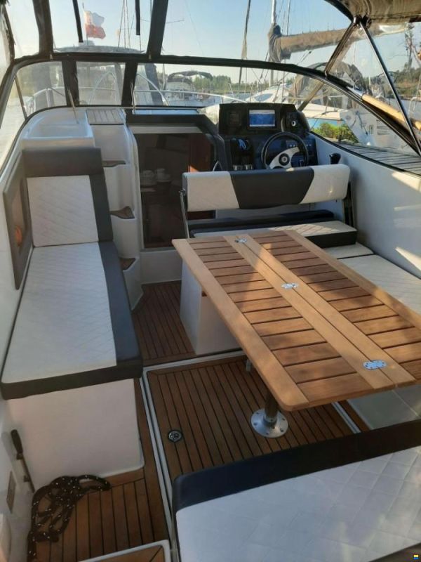 Massiv Boats Cabina 395