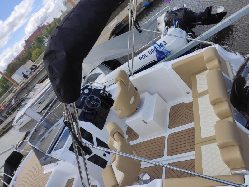 Marine Time QX640 Concept Cruiser