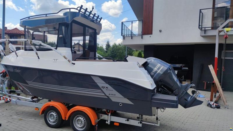 Marine Time QX650 Pilot House